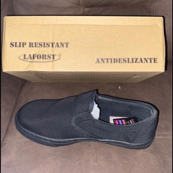 BRAND NEW skid resistant slip in shoes - Picture 8 of 8